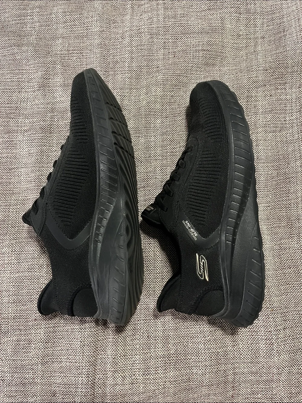 Skechers Women’s Black Slip Ins w/Memory Foam Sneakers